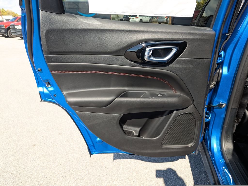 2026 Jeep Compass Trailhawk - Photo 28
