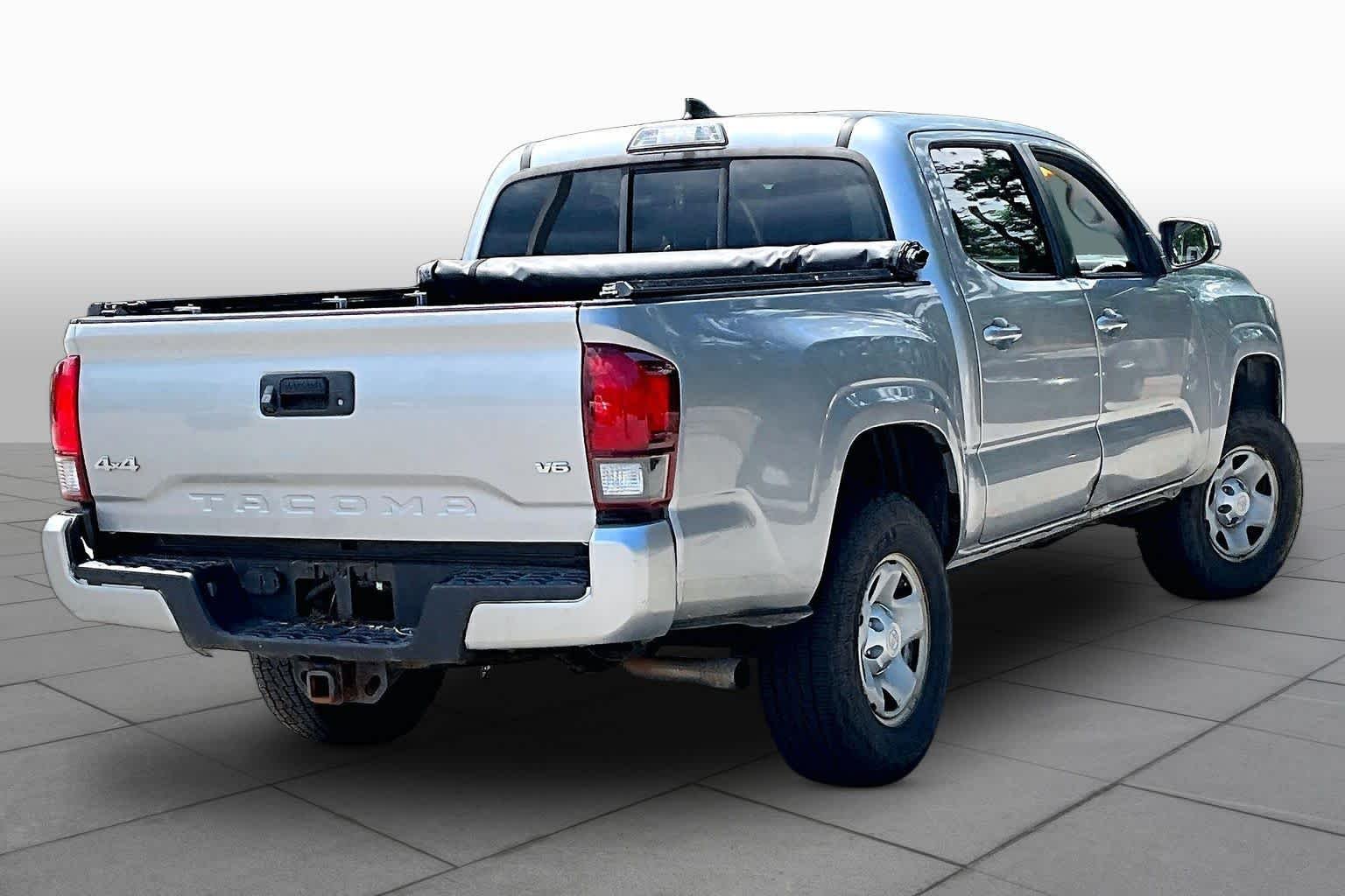 Used 2019 Silver Sky Metallic Toyota SR image 12