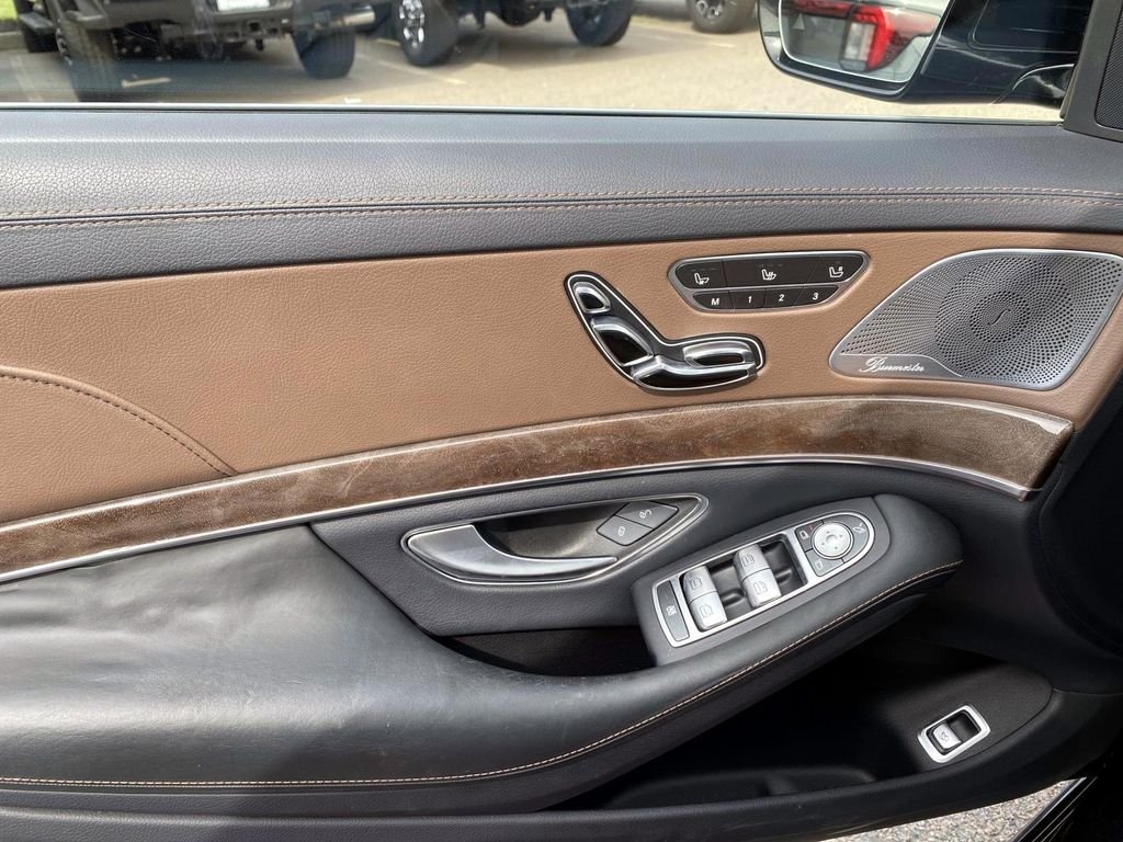 Used 2019 Black Mercedes-Benz S 560 image 22