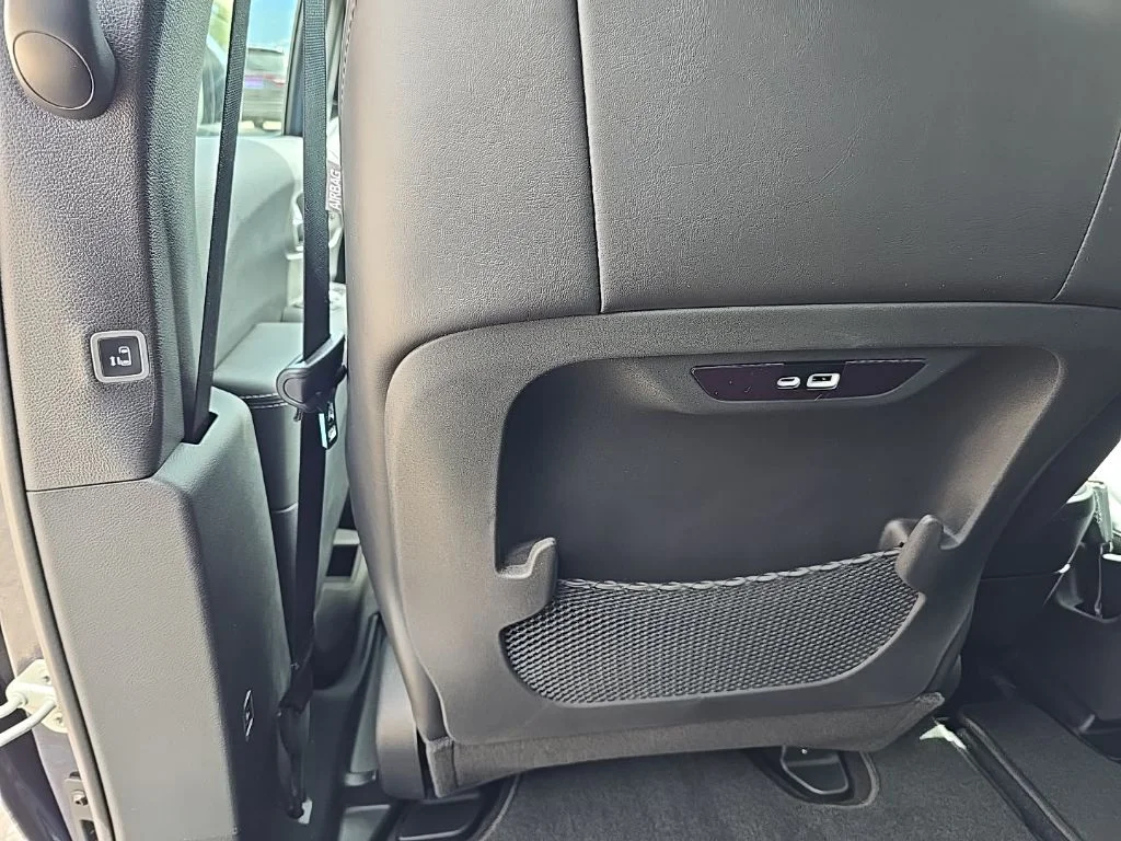 2025 Chrysler Pacifica Select - Photo 23