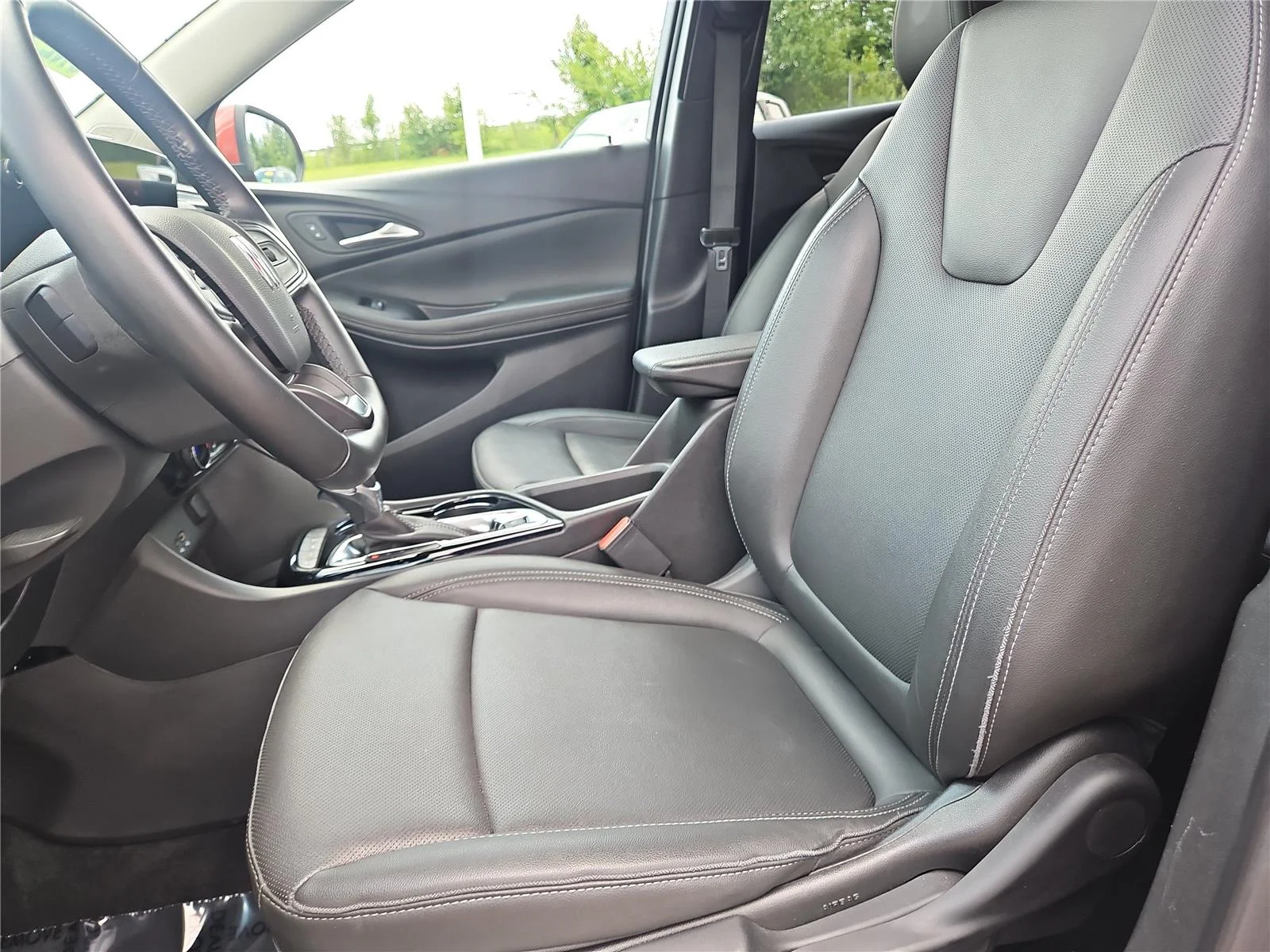2024 Buick Encore GX Sport Touring - Photo 18
