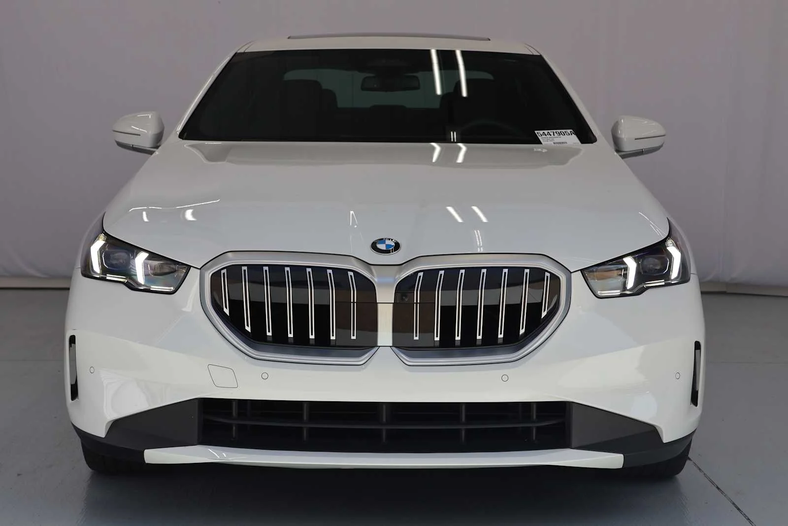 Used 2024 Alpine White BMW 540i xDrive image 2