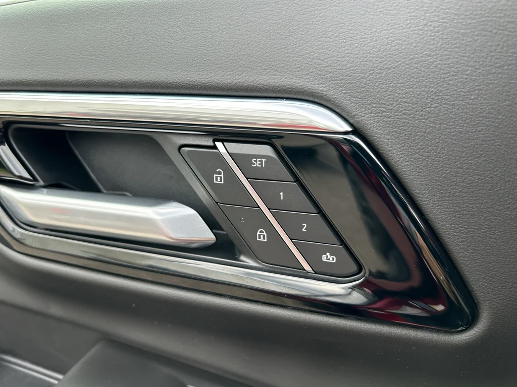 2026 Chevrolet Tahoe RST - Photo 17