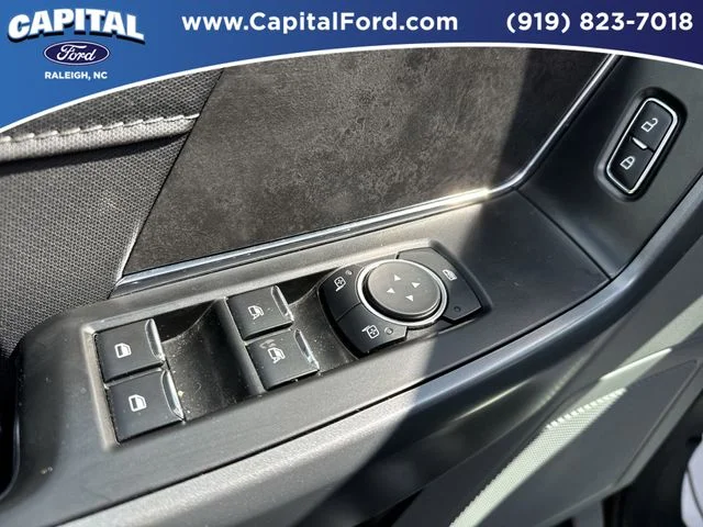 Used 2024 Gray Ford XLT image 21