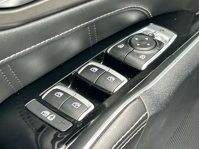Used 2023 Blue Kia SX image 28
