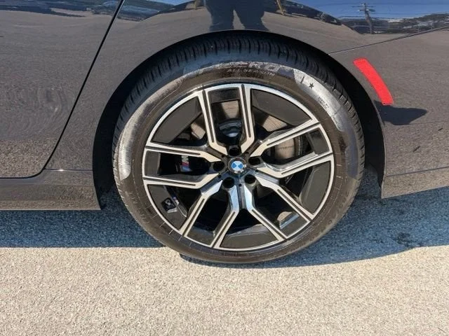 Used 2025 Carbon Black Metallic BMW 740i xDrive image 8