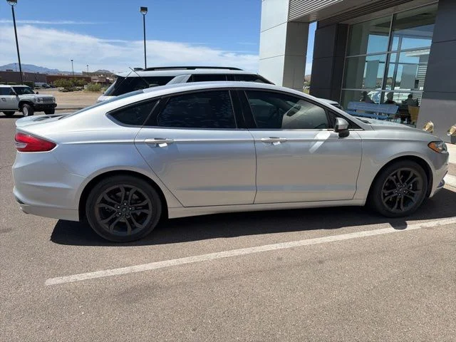 2018 Ford Fusion SE FWD's photo
