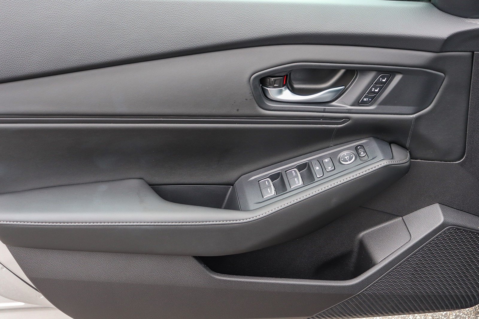 2024 Honda Accord Hybrid Sport-L - Photo 25