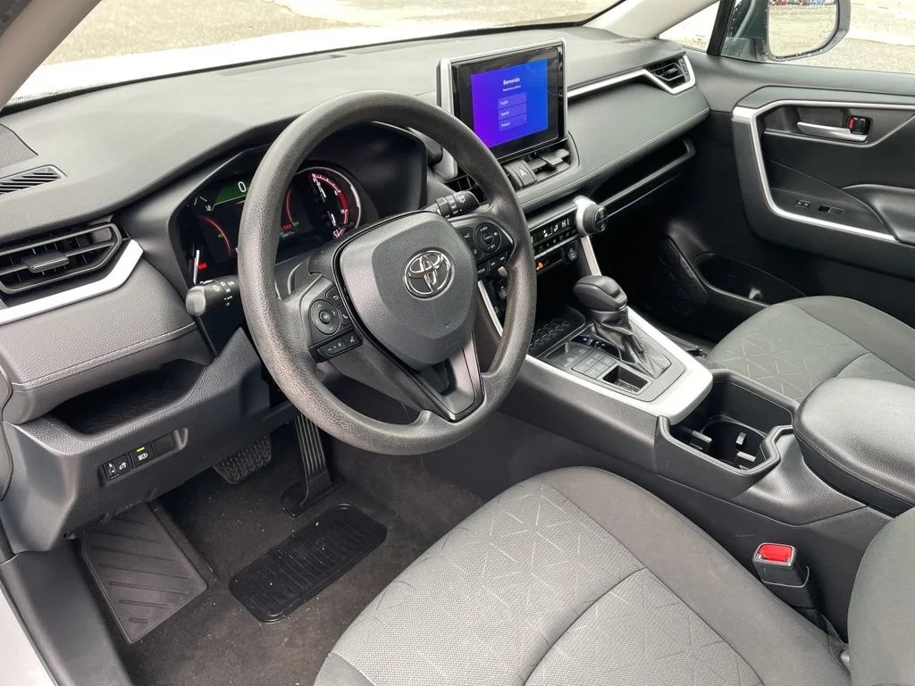 2023 Toyota RAV4 XLE - Photo 11