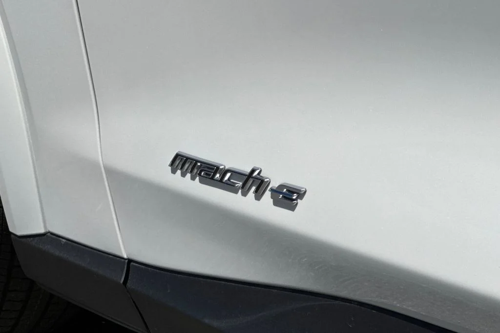 New 2026 White Metallic Ford Premium image 27