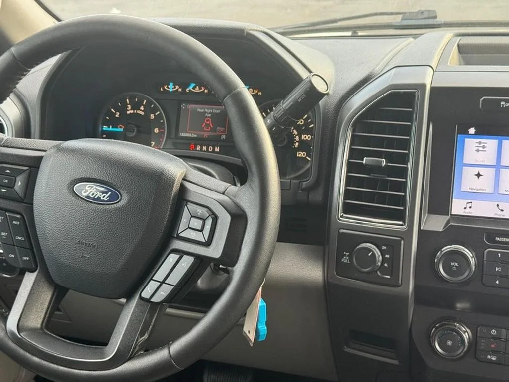 Used 2019 Oxford White Ford XLT image 15