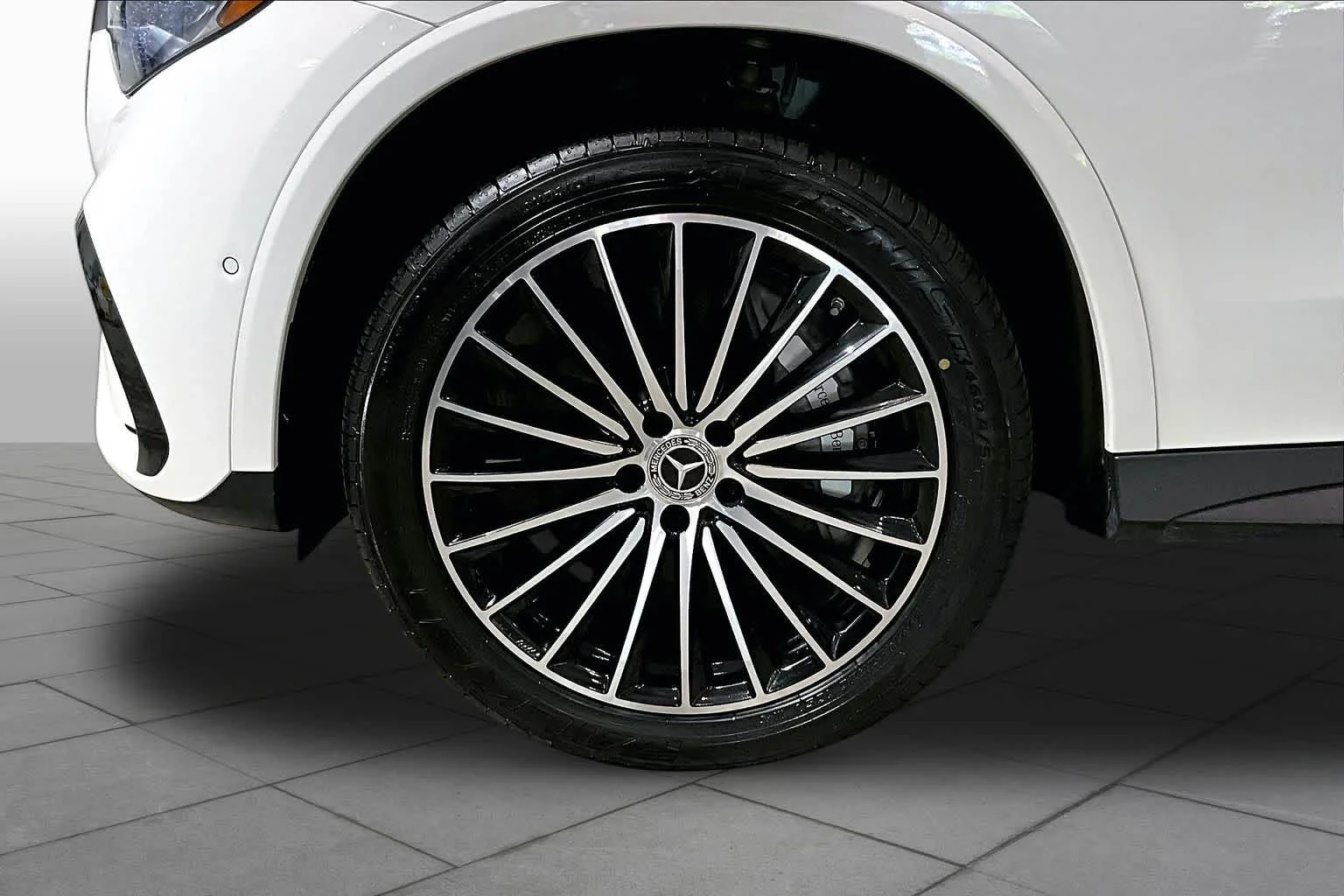 Certified Used 2024 Polar White Mercedes-Benz GLC 300 image 11