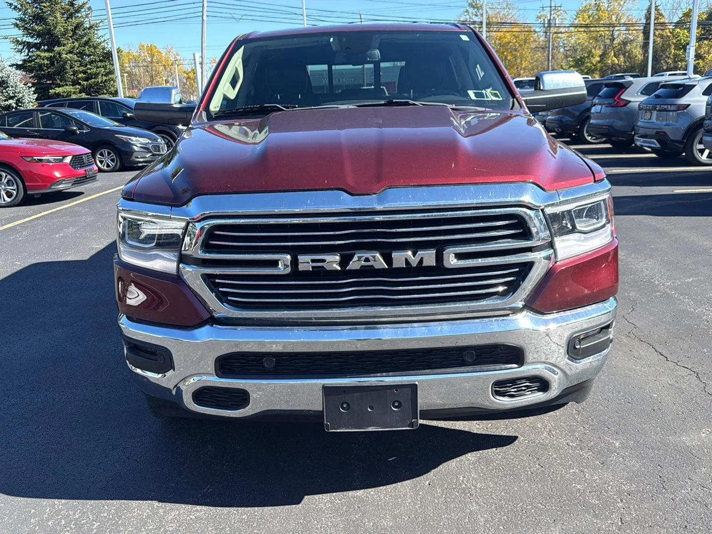 Used 2019 Delmonico Red Pearlcoat Ram Laramie image 3