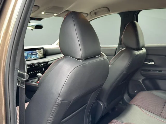 Used 2025 Brown Nissan SR image 20