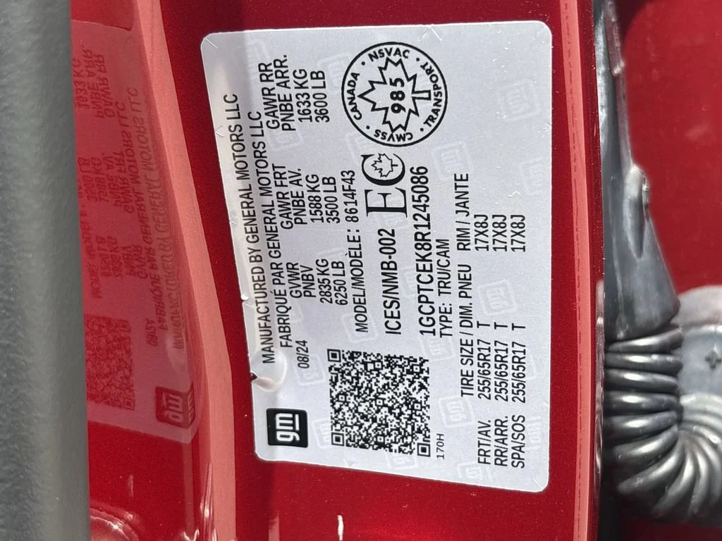 Used 2024 Radiant Red Tintcoat Chevrolet LT image 15