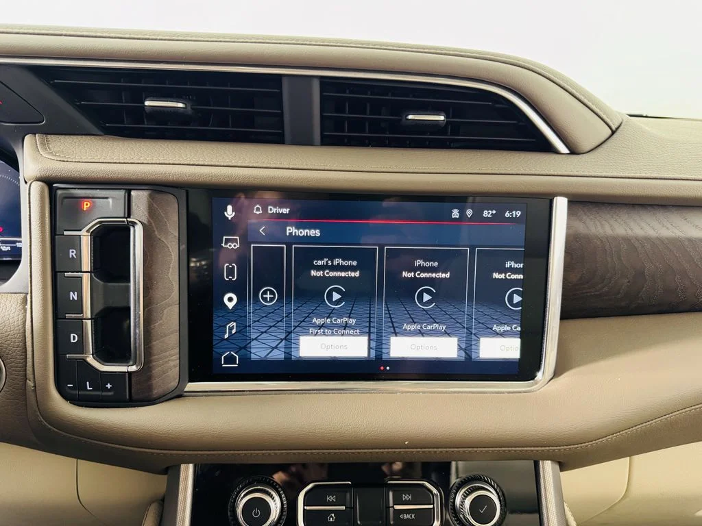 Used 2023 White GMC Denali image 15