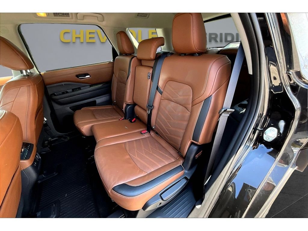 2023 Nissan Pathfinder Platinum - Photo 19