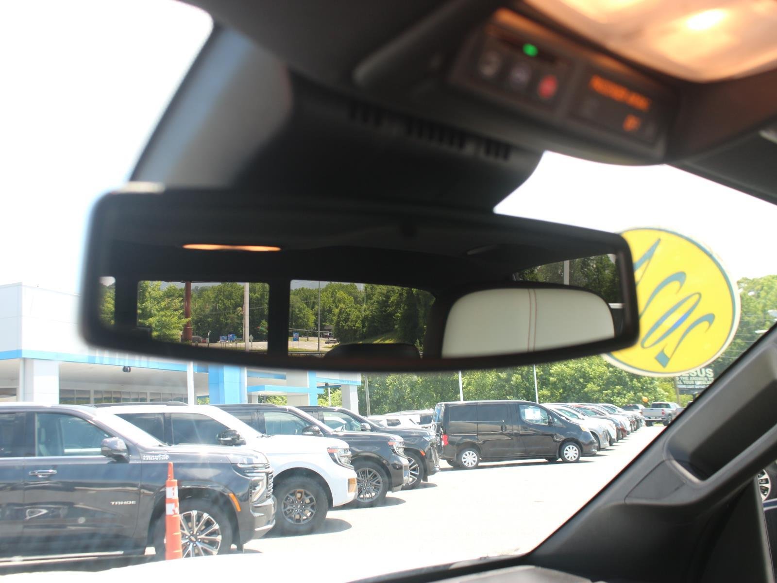 Used 2024 Summit White GMC AT4X image 31