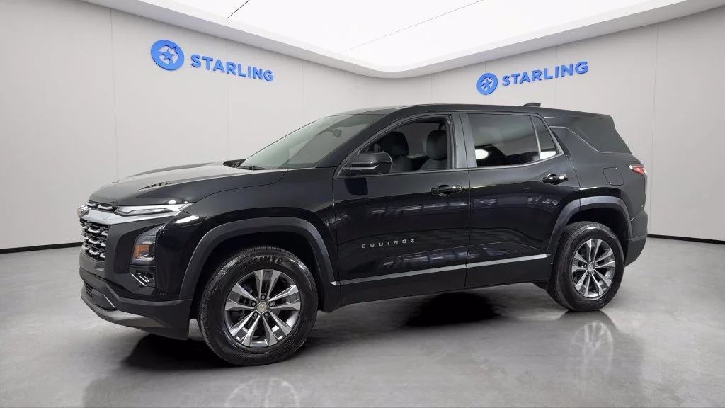 Used 2025 Mosaic Black Metallic Chevrolet LT image 2