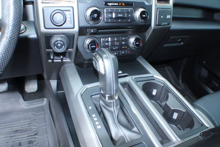 Used 2018  Ford Raptor image 15