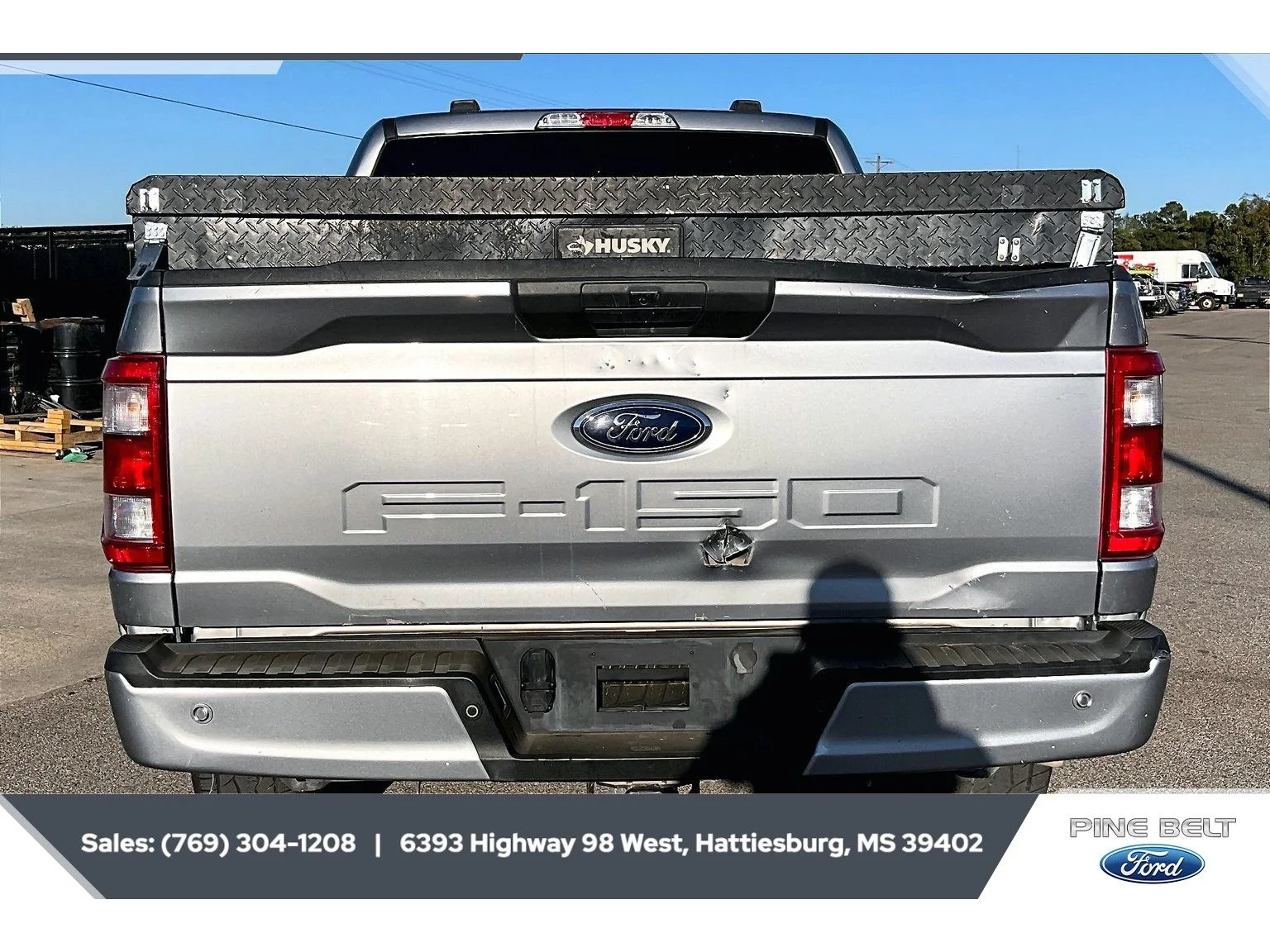 Used 2023 Iconic Silver Metallic Ford XL image 4