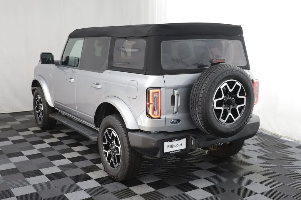 Used 2023 Silver Ford Outer Banks image 15