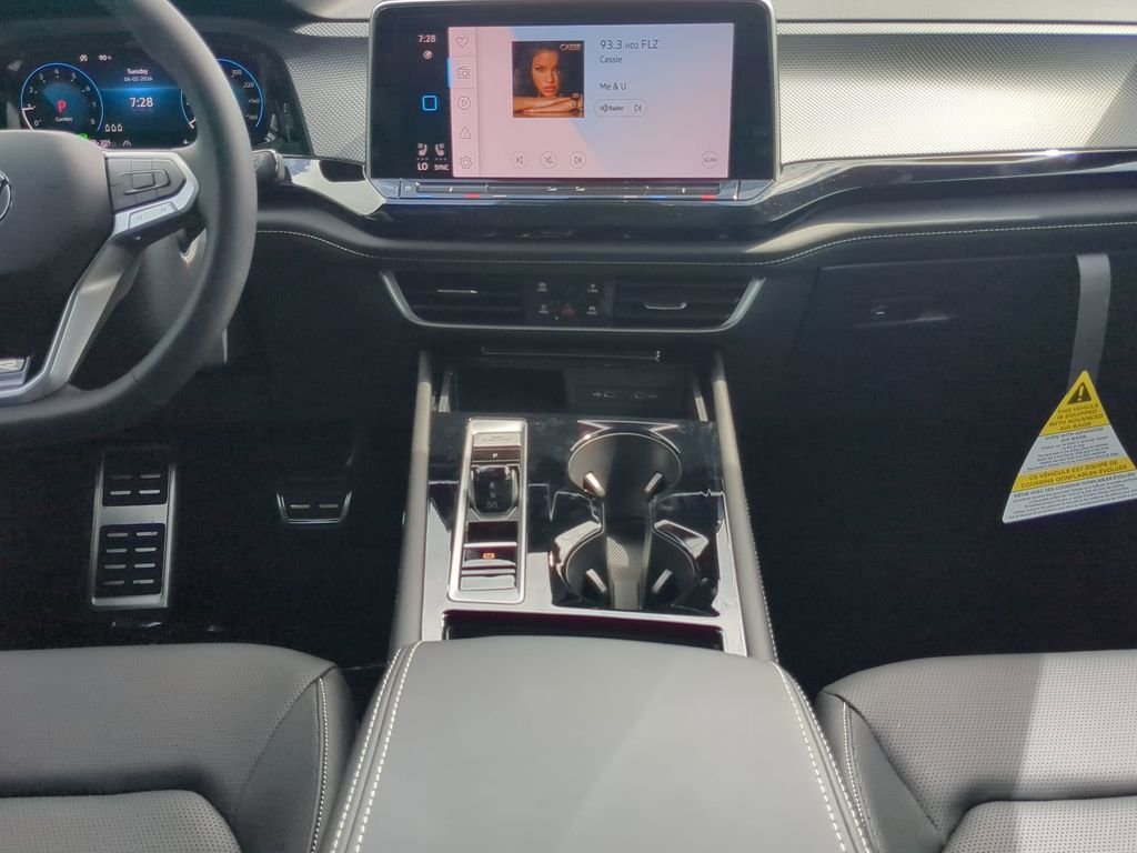 New 2026 White/off-white Volkswagen 2.0T SEL R-Line Black image 16