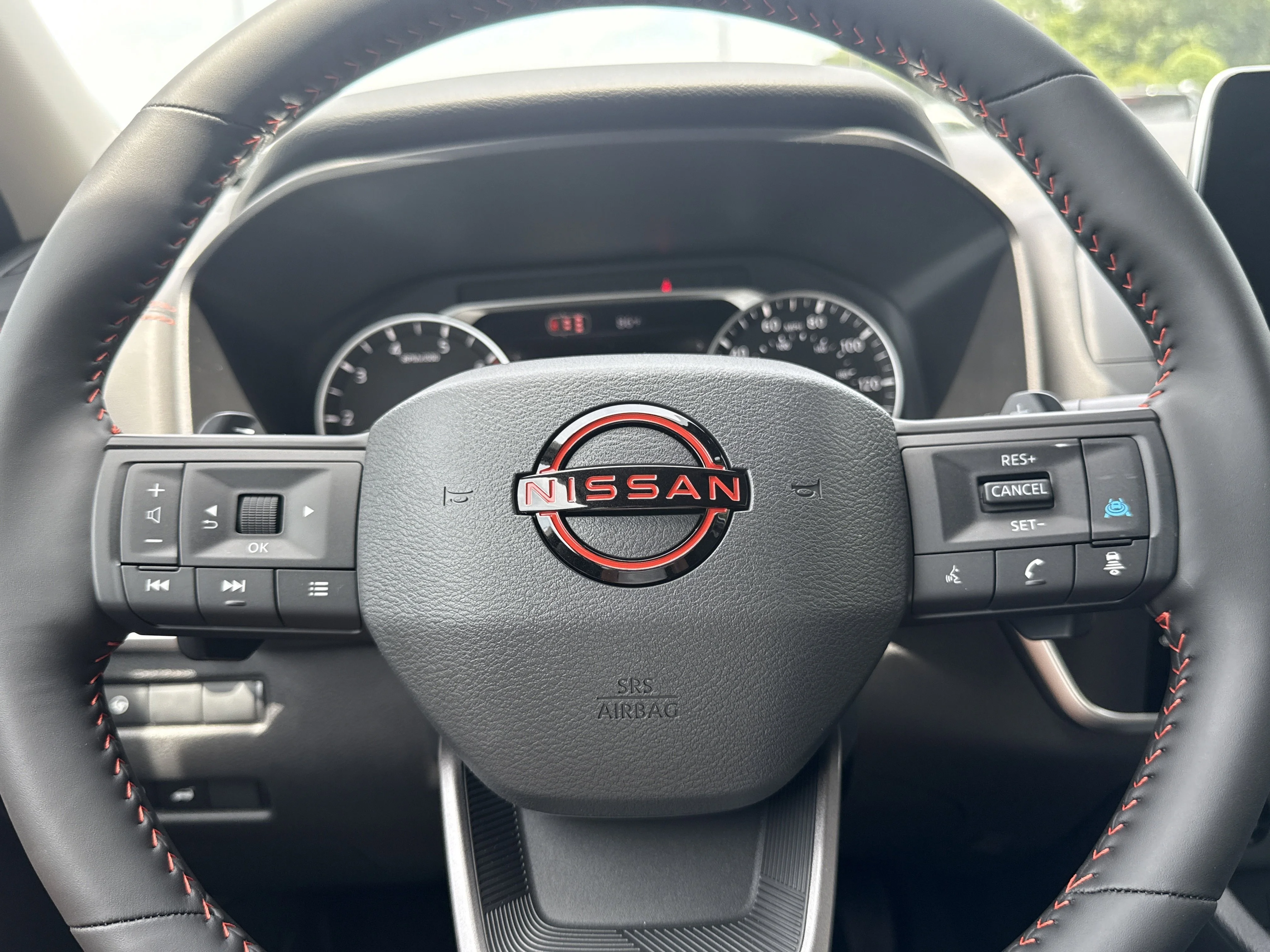 New 2026 Everest White Pearl Tricoat Nissan Rock Creek AWD image 18
