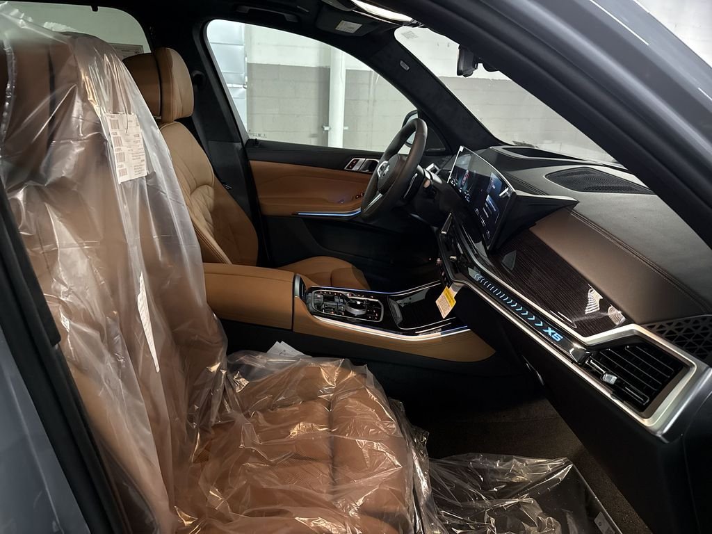 New 2026 Gray BMW xDrive50e image 25