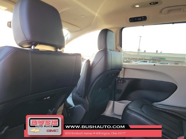 2024 Chrysler Pacifica Touring L - Photo 13