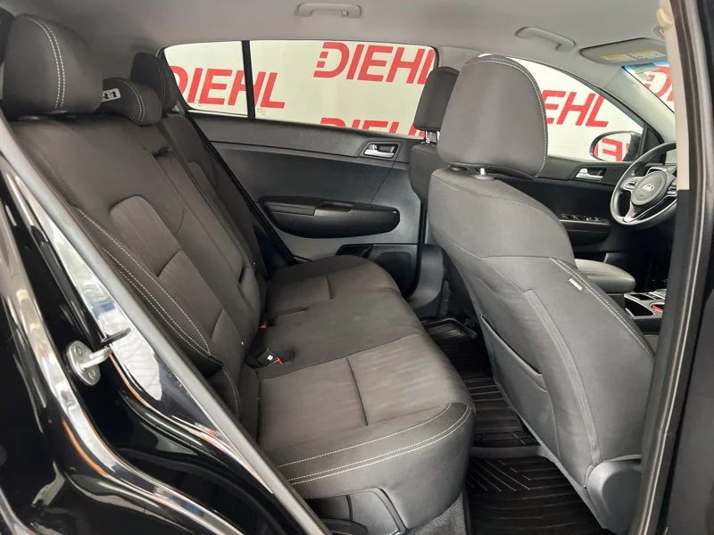 Used 2017 Red Kia LX image 10