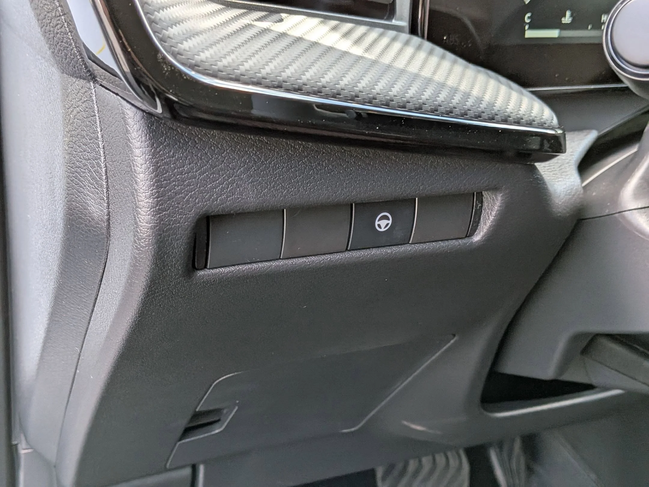 2026 Nissan KICKS SR AWD - Photo 13
