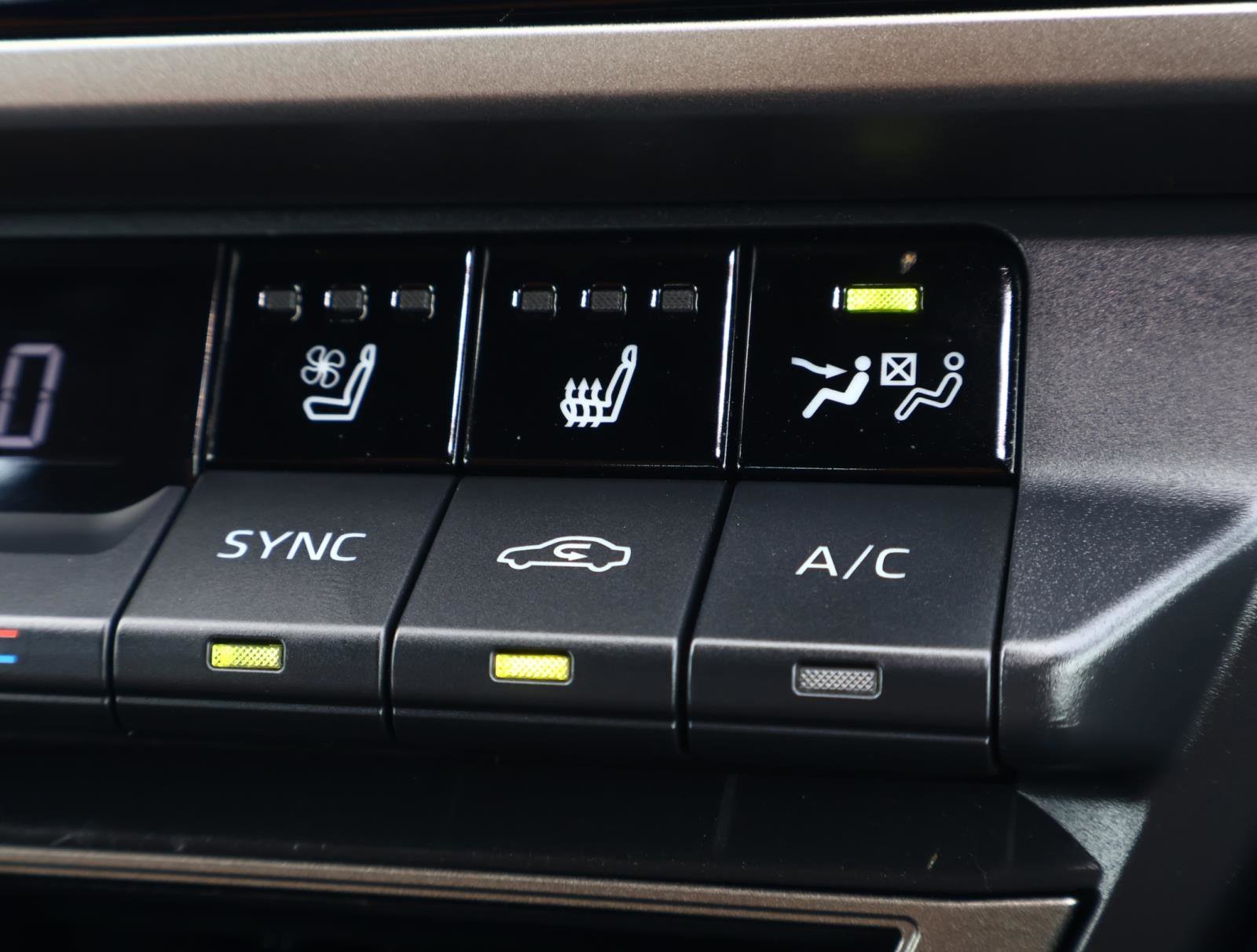Used 2025 Heavy Metal Toyota XSE image 25