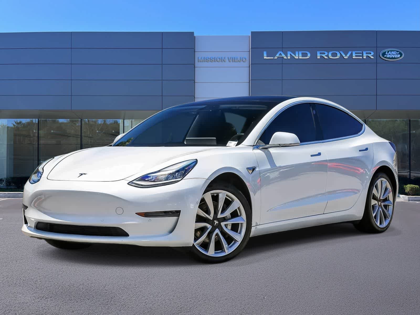 2020 Tesla Model 3 Standard Range Plus's photo