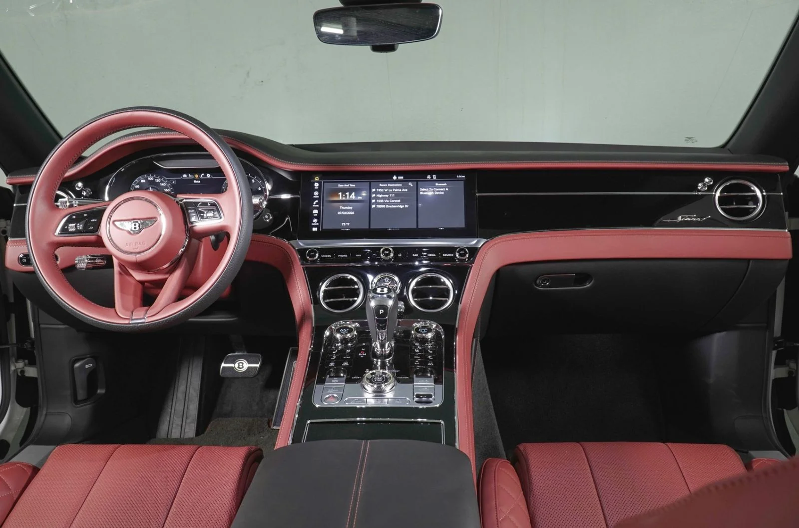 Used 2022 White Bentley  image 4