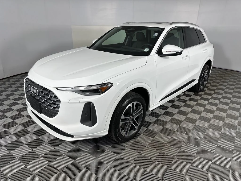 New 2025 White Audi 2.0T Premium image 14
