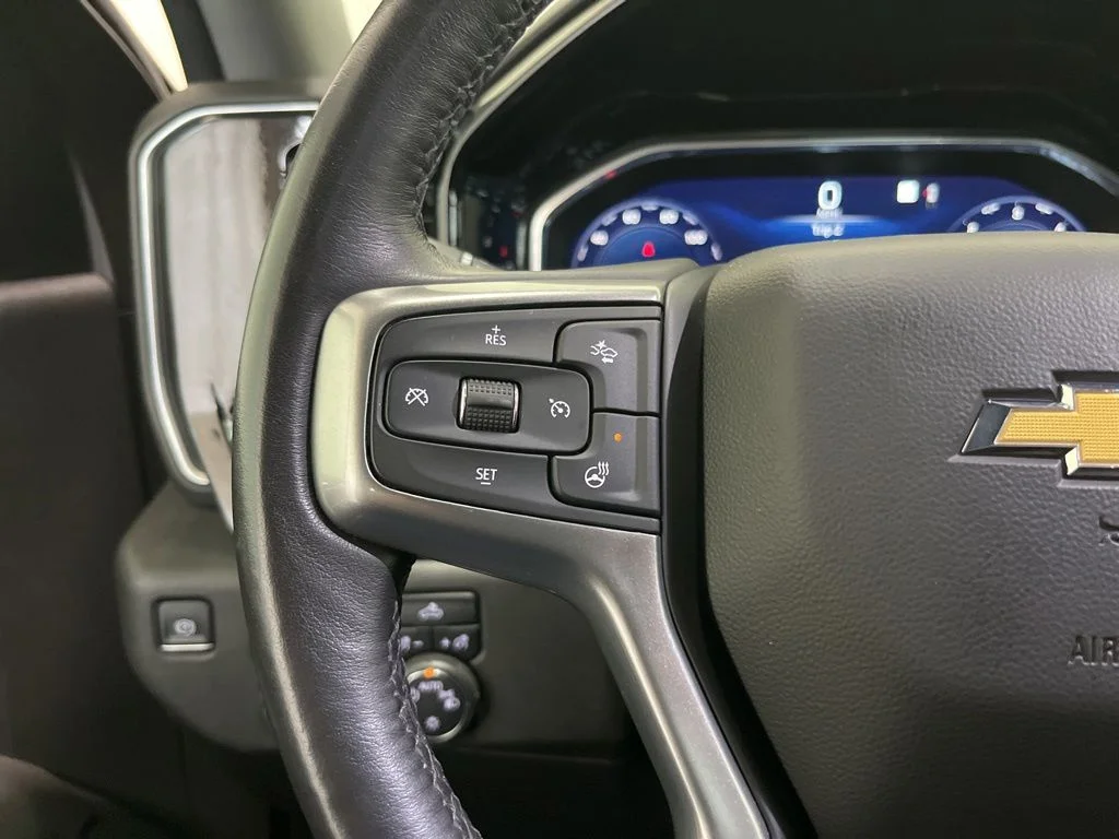Used 2022 Gray Chevrolet LT image 5