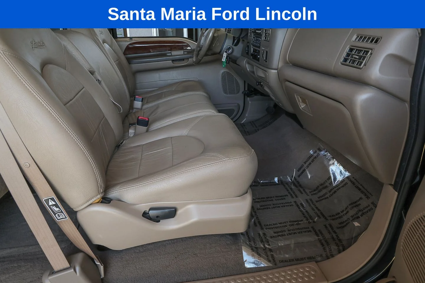 Used 2000 Black Ford Lariat image 30
