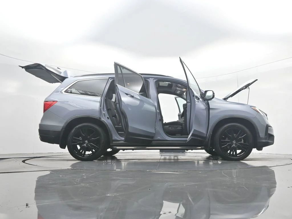Certified Used 2022 Sonic Gray Pearl Honda Special Edition image 52