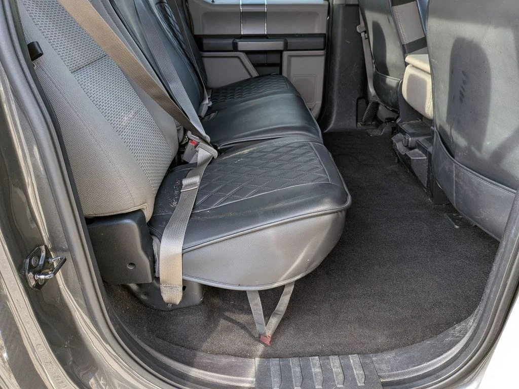 Used 2018 Gray Ford XLT image 24