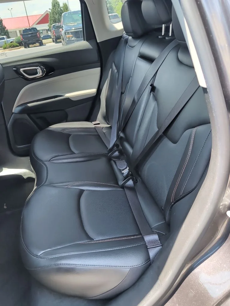 Certified Used 2022 Gray Jeep Limited image 9