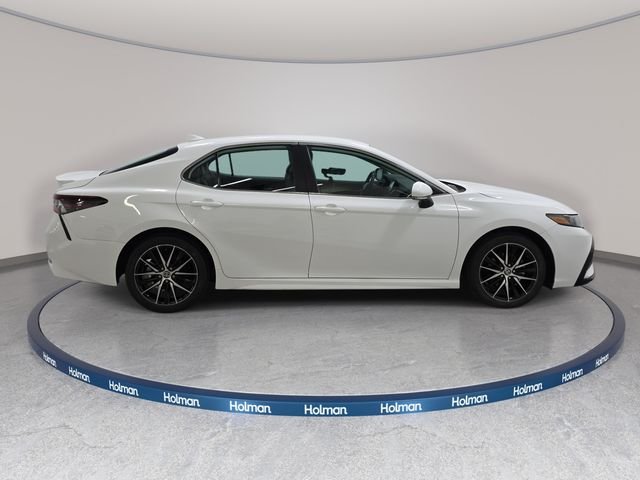 Used 2024 White Toyota SE image 4
