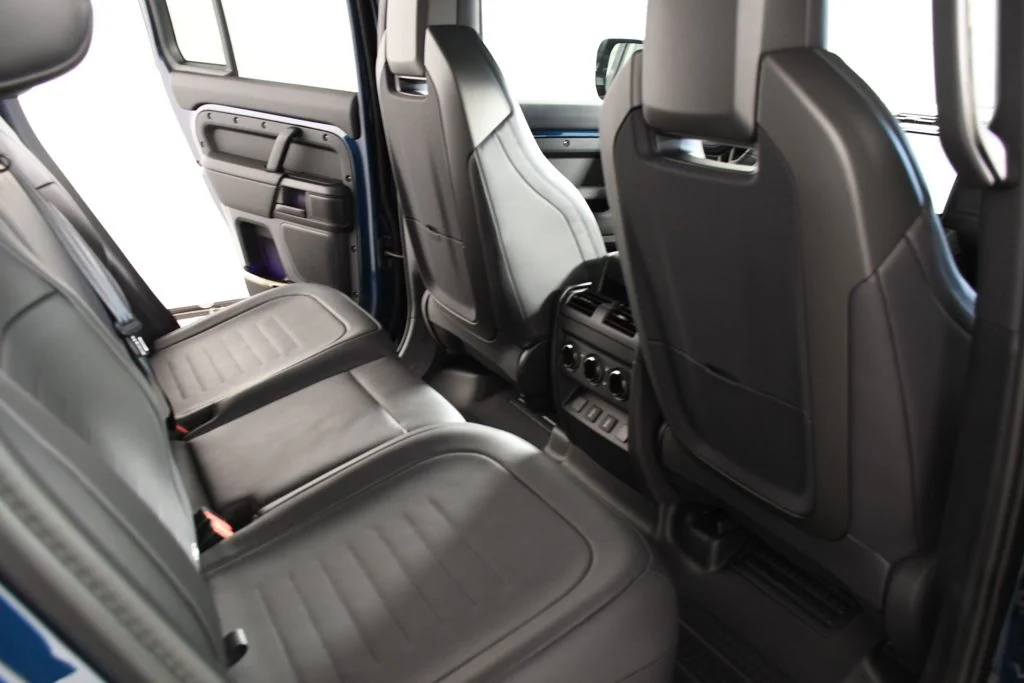 New 2026 Sargasso Blue Land Rover  image 22