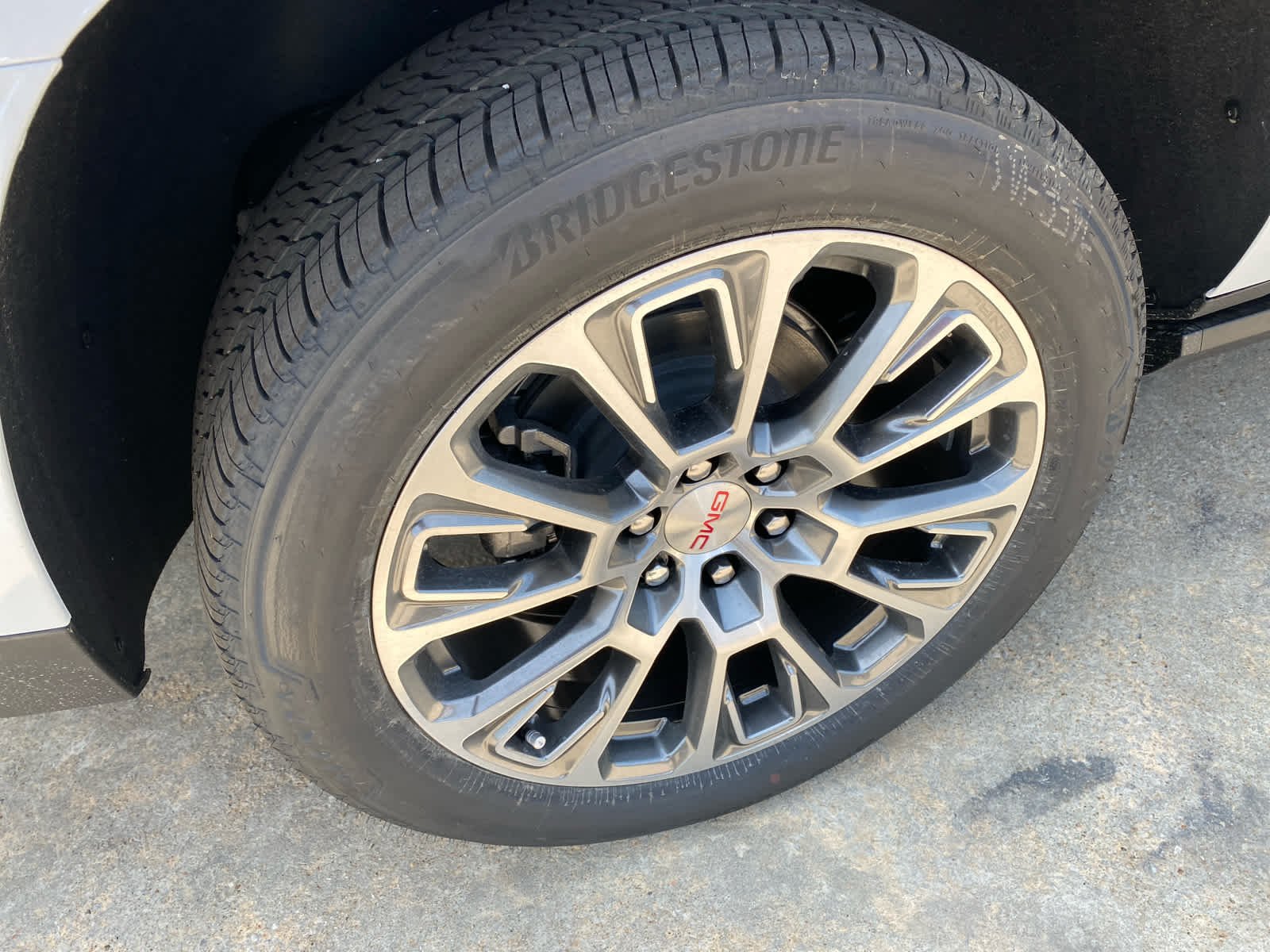 New 2026 Glacier White Tricoat GMC Denali image 27