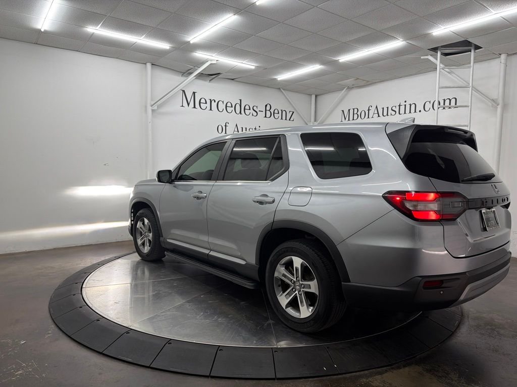 Used 2024 Silver Honda EX-L image 5