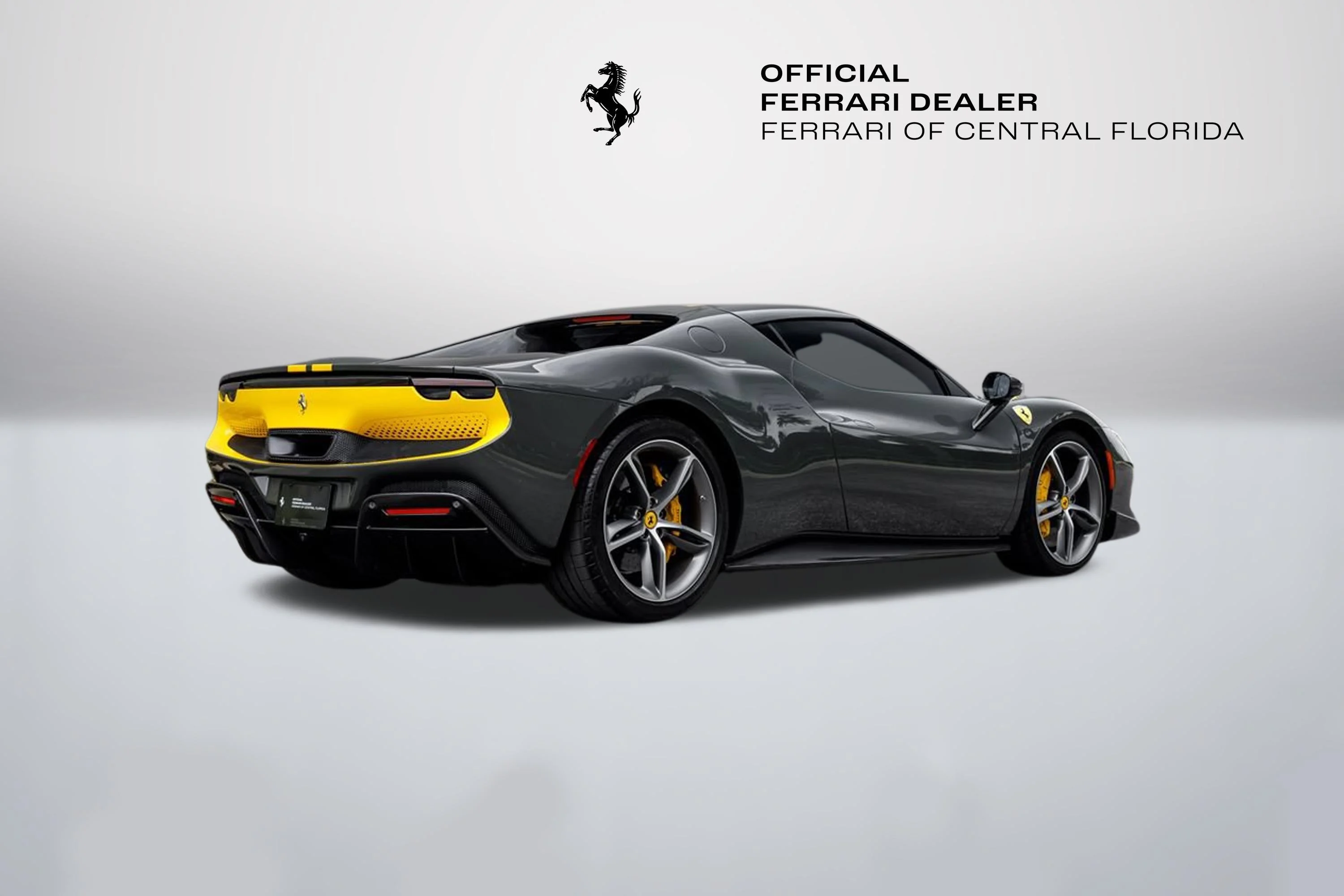 Used 2022 Grigio Scuro Ferrari  image 36