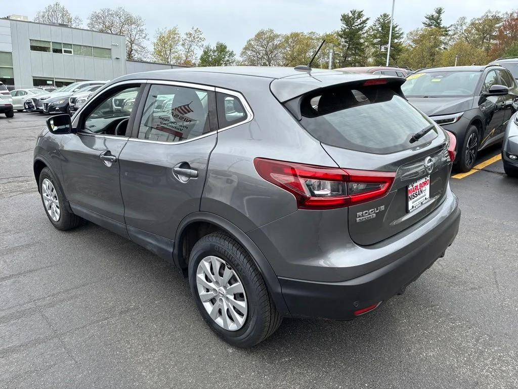 Used 2020 Gray Nissan S image 5