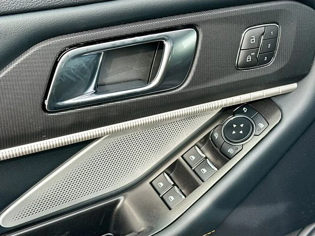New 2026 Gray Metallic Ford Tremor image 13