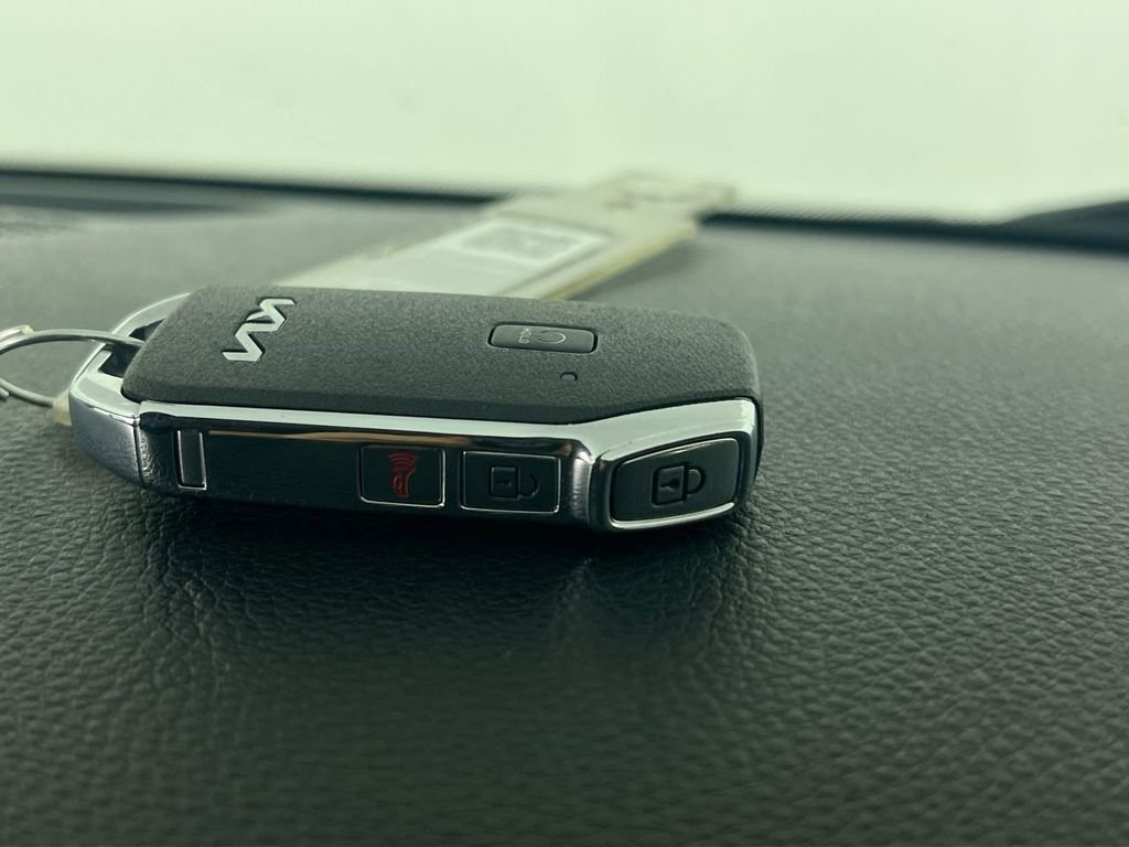 New 2026 Fusion Black Kia S image 36
