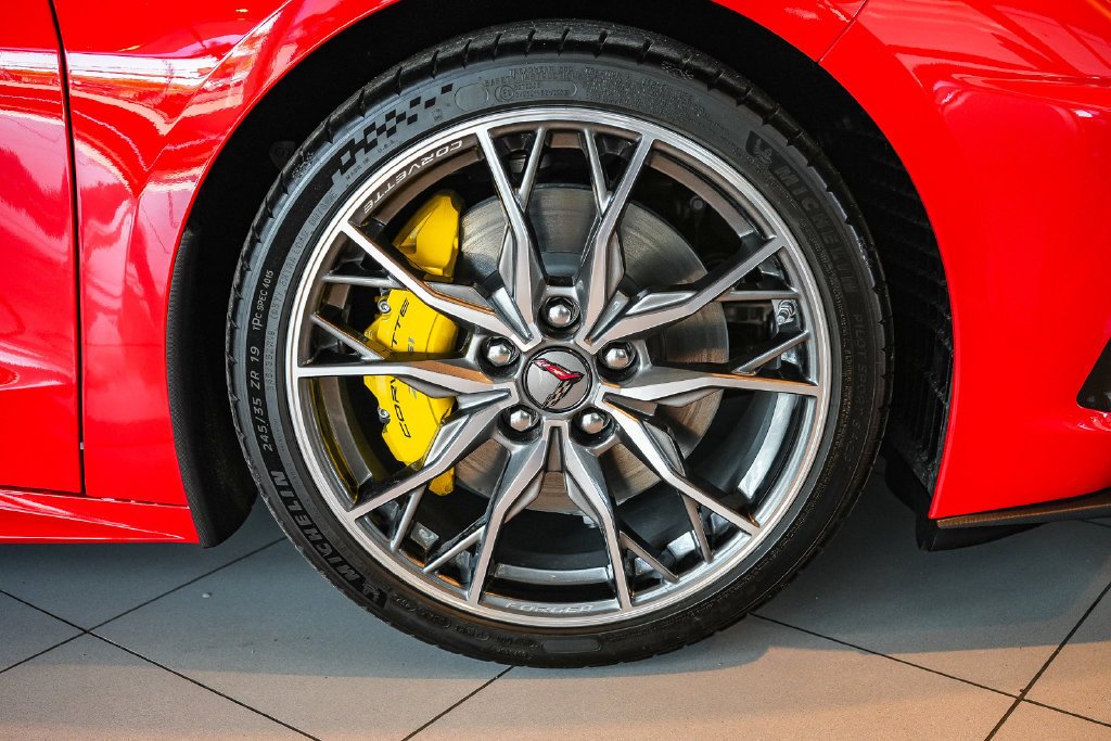 2027 Chevrolet Corvette 2LT - Photo 11